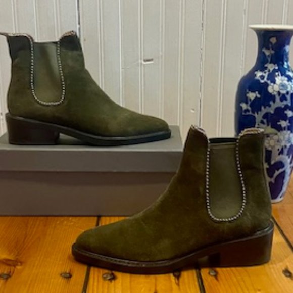 Women's Coach Bowery booties in green suede, size 7. Like new. - Picture 2 of 7